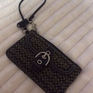 Black Patterned Wristlet